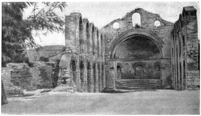 Месемврия. Базилика „Старая митрополия“, вторая половина VI в. Общий вид среднего нефа