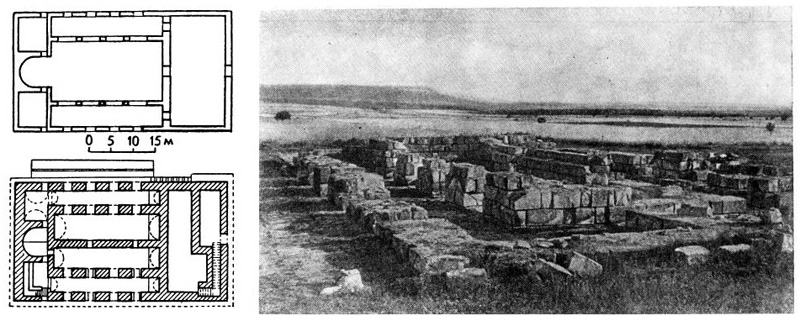 Плиска. Тронный зал, начало IX в. План нижнего этажа и реконструкция плана верхнего этажа; развалины тронного зала