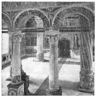 Бухарест. Монастырь Вэкэрешти. Церковь, XVIII в. Интерьер нартекса