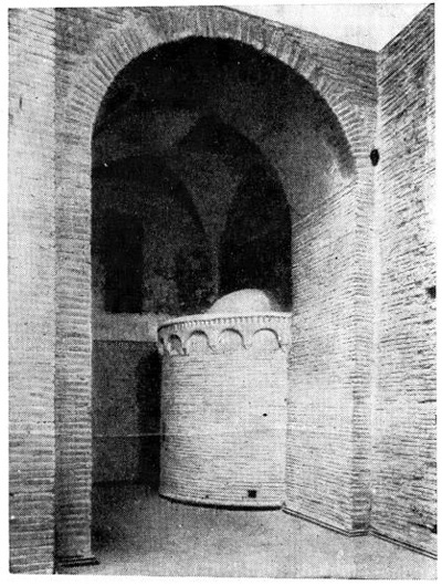 Чернигов. Успенский собор Елецкого монастыря, середина XII в. Внутренний вид