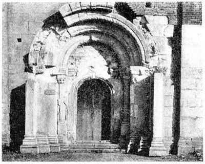 Галич. Церковь Пантелеймона. Западный портал