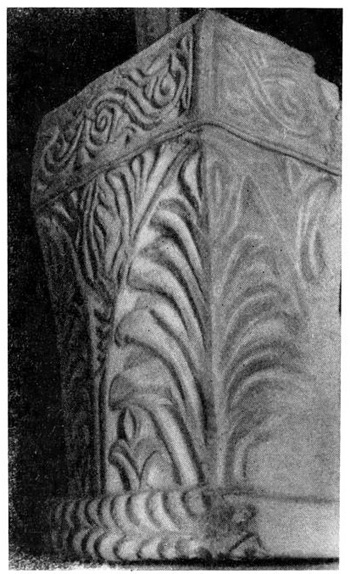 Нижний Новгород. Спасский собор. 1225—1226 гг. Капитель портала