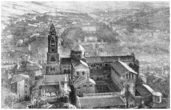Пюи. Ансамбль собора, XI—XII вв. Пюи. Ансамбль собора, XI—XII вв.