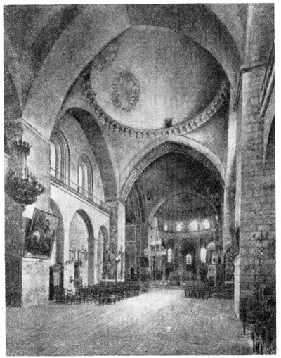 Суияк. Монастырская церковь. Интерьер Суияк. Монастырская церковь. Интерьер