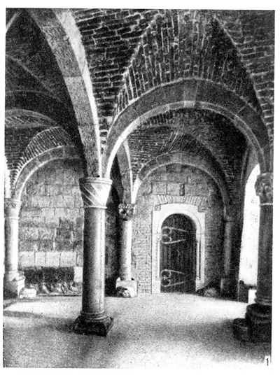 Эстергом. Дворец, начат около 1180 г.