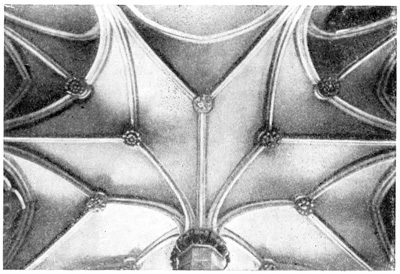 Сечень. Церковь францисканского монастыря. Ризница, XIV в.