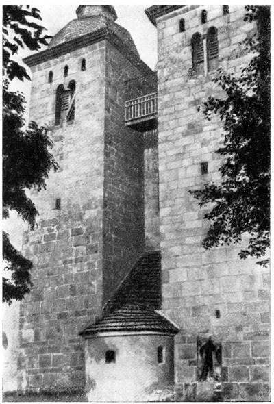 Вежбна. Костёл, 1230 г.