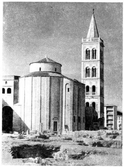Задар. Церковь Доната, 805 г. Вид с юга