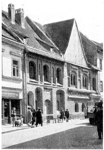 Вильнюс. Дома № 12 и 14 по ул. Горького (быв. Замковая), конец XV — начало XVI вв.